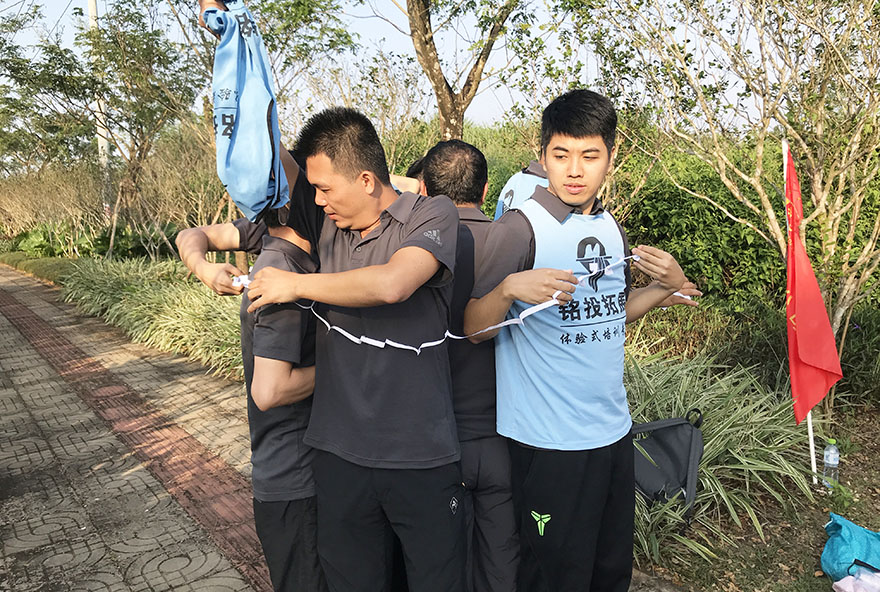 穿越A4纸.JPG