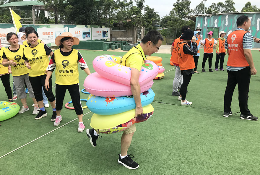 疯狂救生圈.jpg